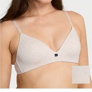 Victoria's Secret Wireless Bra - Light Cream 34C